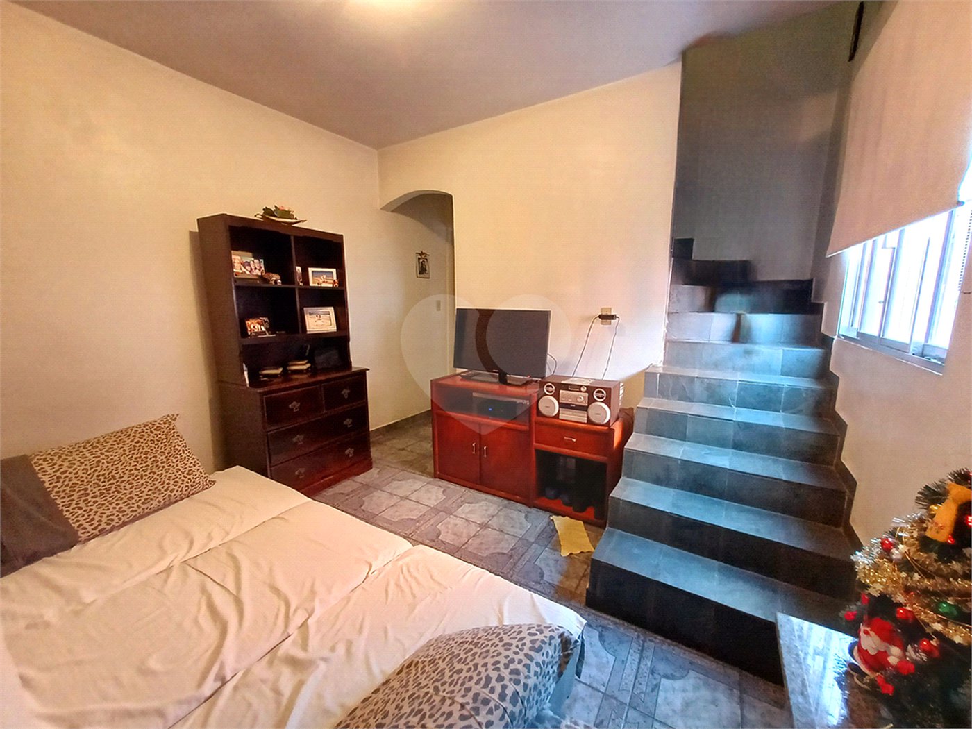 Casa à venda com 4 quartos, sendo 1 suíte, em Vila Paulicéia, São Paulo, SP