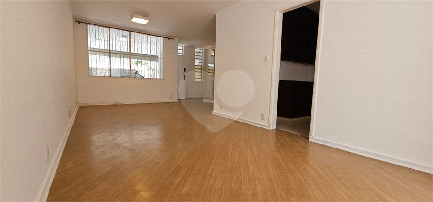 Casa de Vila à venda com 3 quartos, sendo 1 suíte, em Itaim Bibi, São Paulo, SP