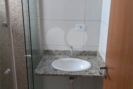 Casa em condomínio com 55m² , 2 dormitórios , sendo 2 suítes , 2 vagas , à venda na Penha.