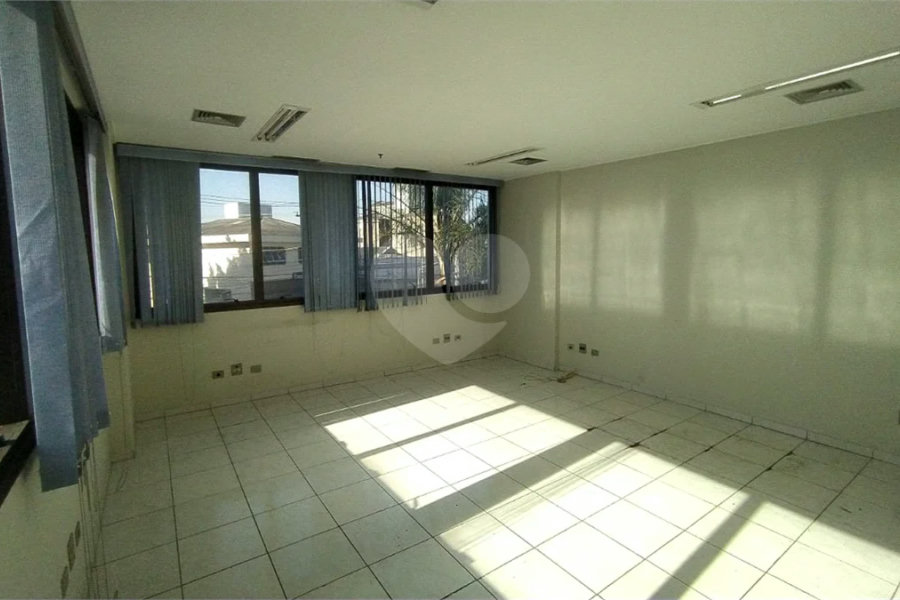 SALA COMERCIAL DE 38,0 M² COM 01 BANHEIRO E VAGA DE GARAGEM PARA VENDA NO TUCURUVI