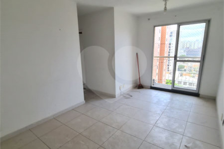 Apartamento à venda com 65m² -Cambuci