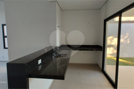 Casa à venda com 3 suítes no condomínio Reserva Ybyra, Atibaia - SP