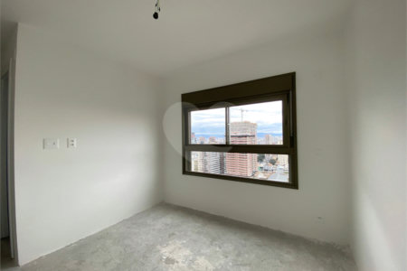 Apartamento à venda com 4 quartos, sendo 2 suítes,  em Perdizes, São Paulo, SP