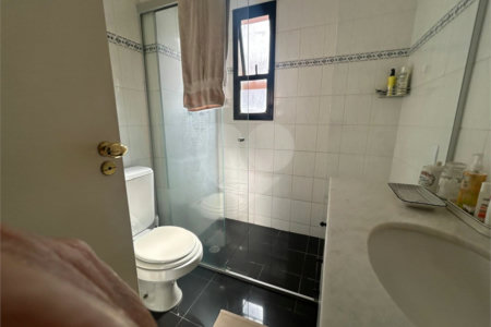 Apartamento à venda com 4 quartos, sendo 2 suítes, em Pinheiros, São Paulo, SP