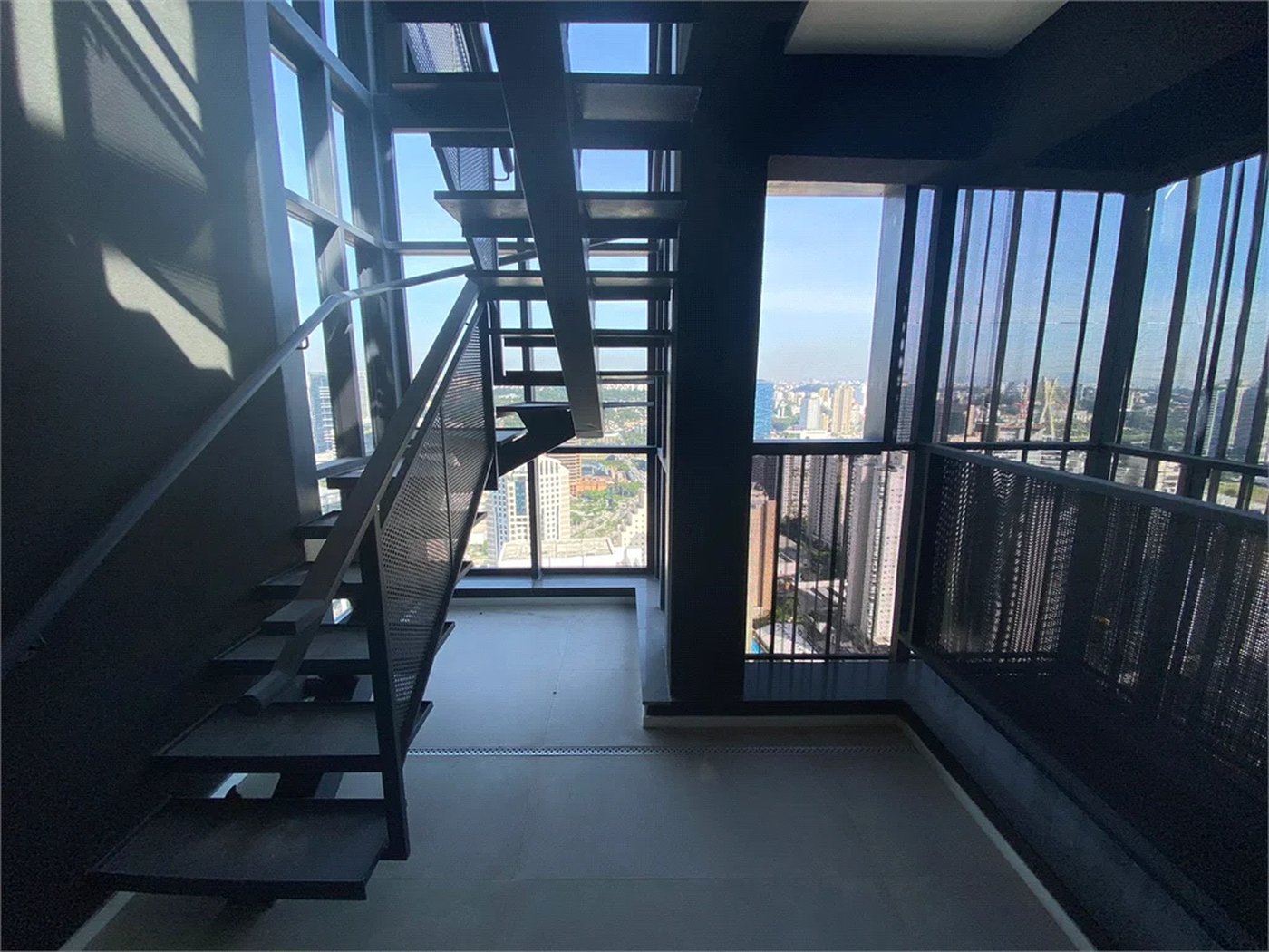 Apartamento à venda com 3 suítes em Jardim das Acácias, São Paulo, SP