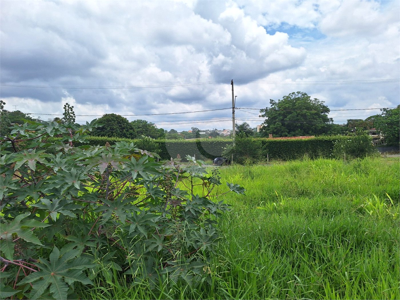 Terreno à venda com 1 suíte em Pinheirinho, Vinhedo, SP