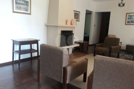 Chácara à venda com 3 quartos, sendo 2 suítes,  no Centro (canguera), São Roque, SP