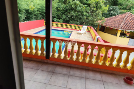 Chácara à venda com 3 quartos, sendo 1 suíte, em San Fernando Valley, Atibaia, SP