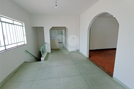 Casa à venda com 3 quartos no Centro, Vinhedo, SP
