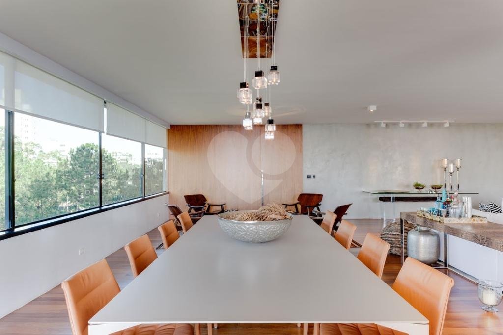 Apartamento à venda com 4 suítes em Morumbi, São Paulo, SP
