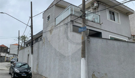 Sobrado à venda com 3 suítes em Vila Nivi, São Paulo, SP