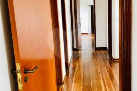 Apartamento à venda com 4 quartos, sendo 2 suítes, em Bosque da Saúde, São Paulo, SP
