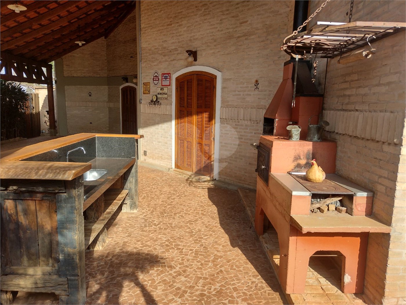 Sobrado à venda com 3 quartos, sendo 2 suítes, em Jardim Residencial Santa Mônica, Araraquara, SP