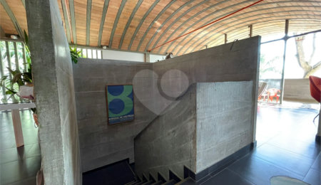 Sobrado à venda com 4 quartos, sendo 3 suítes,  em Alto da Lapa, São Paulo, SP