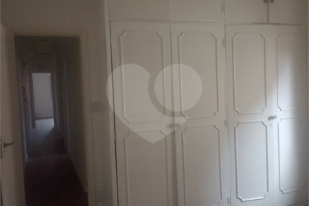 Casa de Vila à venda com 4 quartos, sendo 1 suíte, em Vila Olímpia, São Paulo, SP