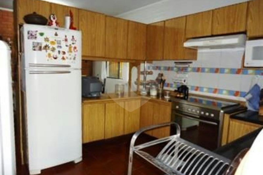 Sobrado à venda com 3 quartos, sendo 1 suíte, em Parada Inglesa, São Paulo, SP