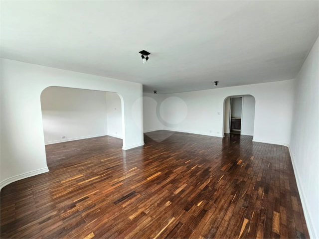 Apartamento à venda ou para alugar com 4 quartos, sendo 1 suíte,  em Santo Amaro, São Paulo, SP