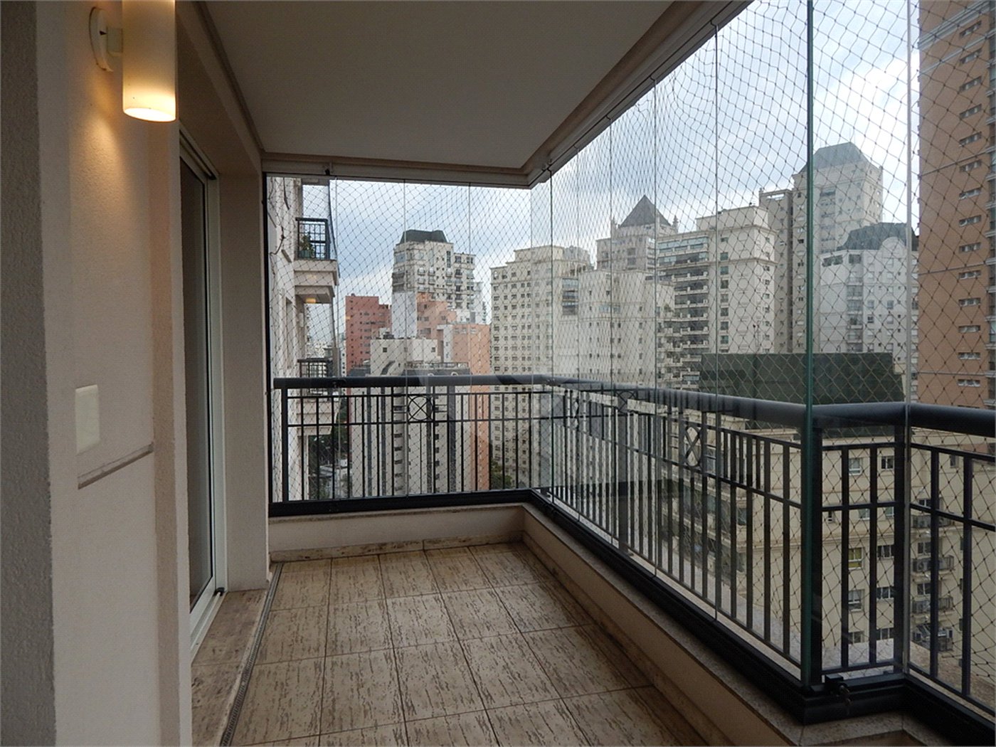 Apartamento à venda com 4 suítes em Moema, São Paulo, SP