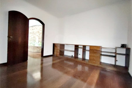 Sobrado à venda ou para alugar com 5 quartos, sendo 3 suítes, em Jardim Franca, São Paulo, SP