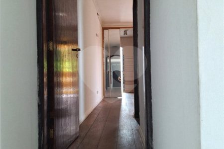 Sobrado à venda com 3 quartos, sendo 1 suíte, em Vila Maria Alta, São Paulo, SP