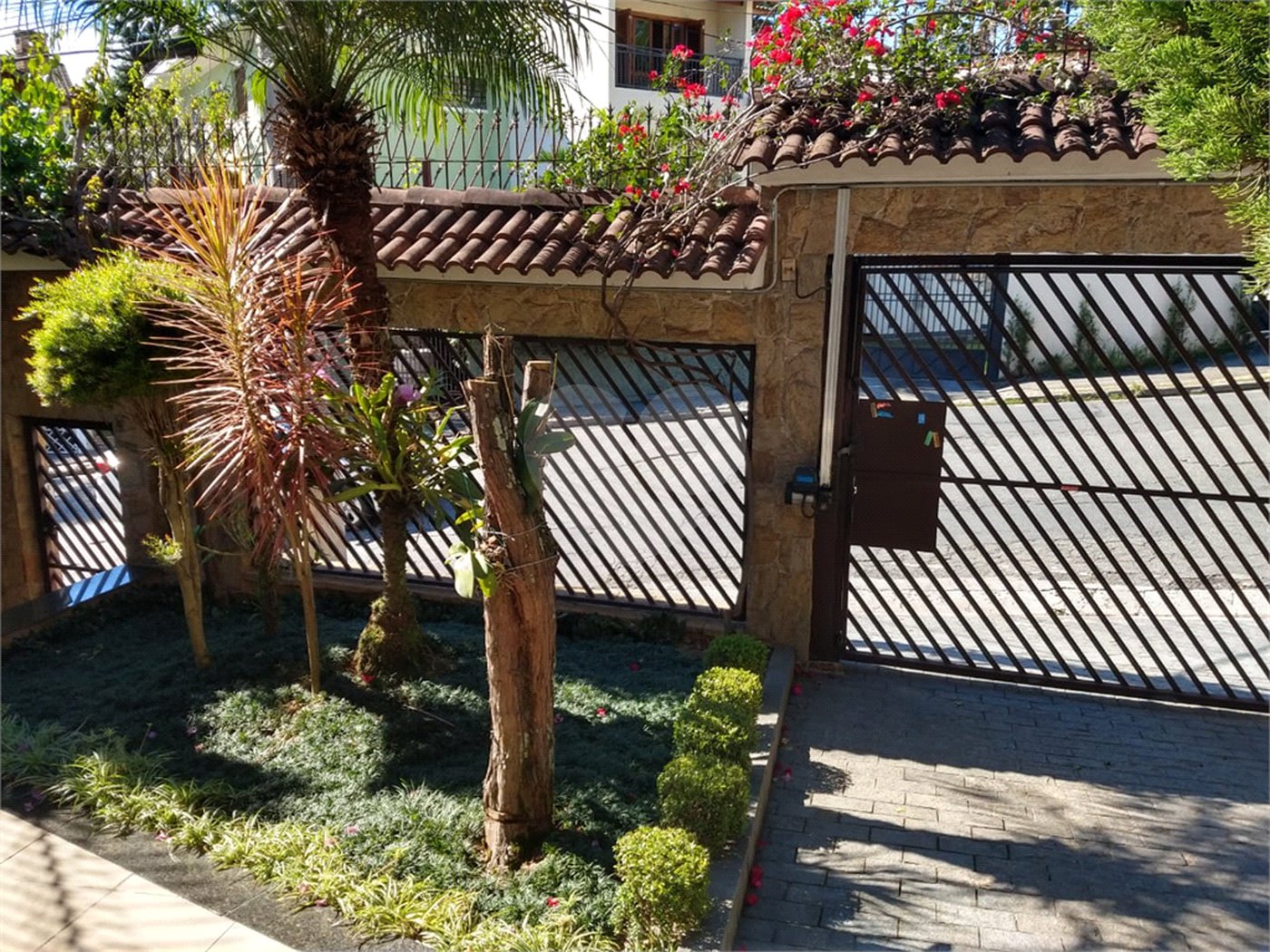 Sobrado à venda com 4 suítes em Tremembé, São Paulo, SP