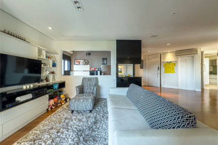 Apartamento à venda com 3 suítes em Sumarezinho, São Paulo, SP