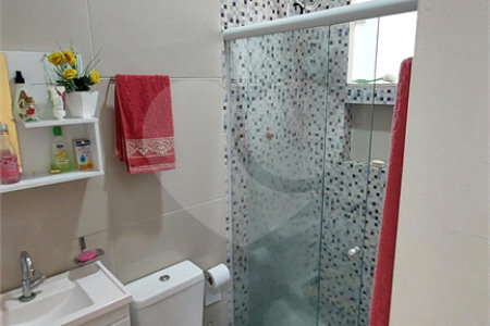Casa à venda com 4 quartos, sendo 2 suítes, no condomínio Vivendas do Mendanha, Rio de Janeiro - RJ