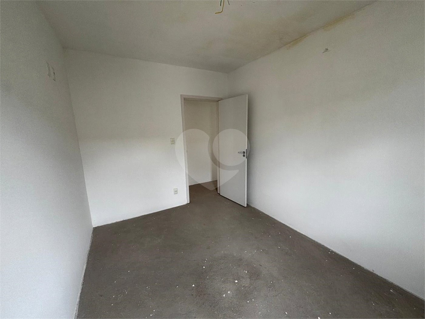 Apartamento à venda com 2 quartos em Guaraú, Salto, SP