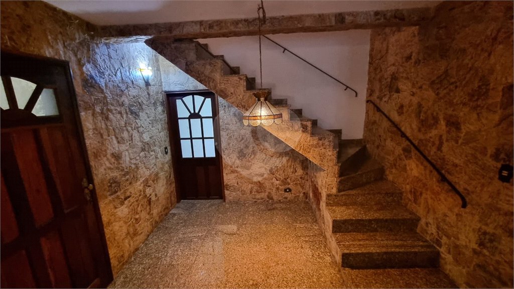 Sobrado à venda com 4 quartos em Vila Dom Pedro II, São Paulo, SP