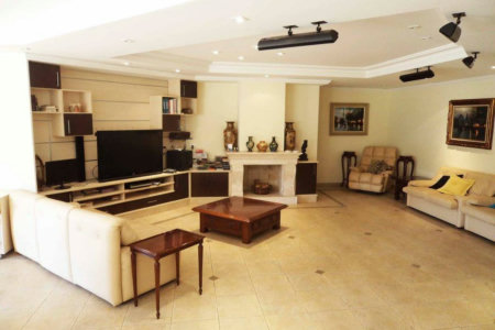 Casa à venda com 5 suítes em Jardim Leonor, São Paulo, SP