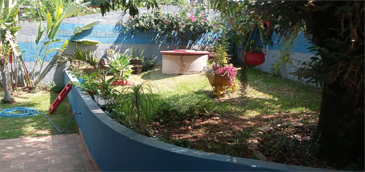 Chácara à venda com 3 quartos, sendo 2 suítes,  em Monterrey, Louveira, SP