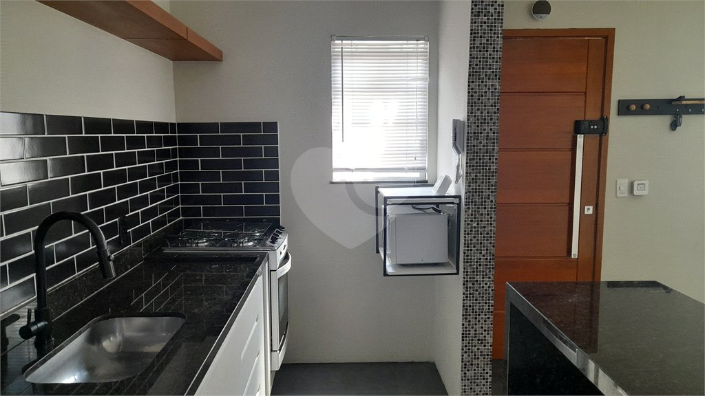 Casa à venda com 2 suítes no condomínio Residencial Matos, São Paulo - SP