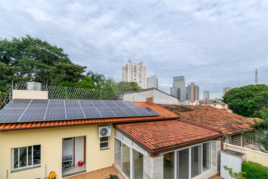 Casa à venda com 3 quartos, sendo 1 suíte,  em Vila Cordeiro, São Paulo, SP