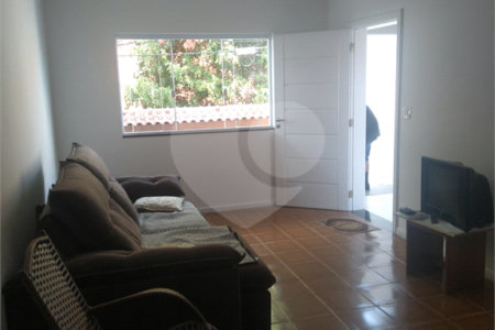 Sobrado à venda com 3 quartos, sendo 1 suíte, em Vila Gustavo, São Paulo, SP