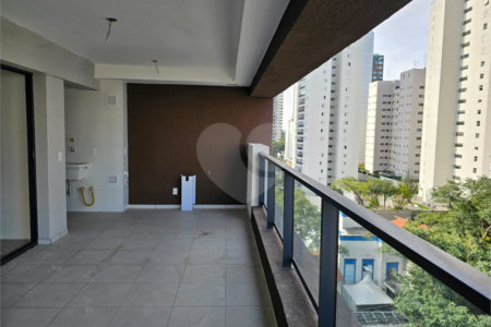 Apartamento à venda com 2 quartos, sendo 1 suíte,  em Santo Amaro, São Paulo, SP