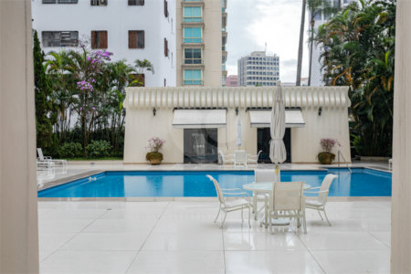 Apartamento à venda com 4 suítes em Jardim Paulistano, São Paulo, SP