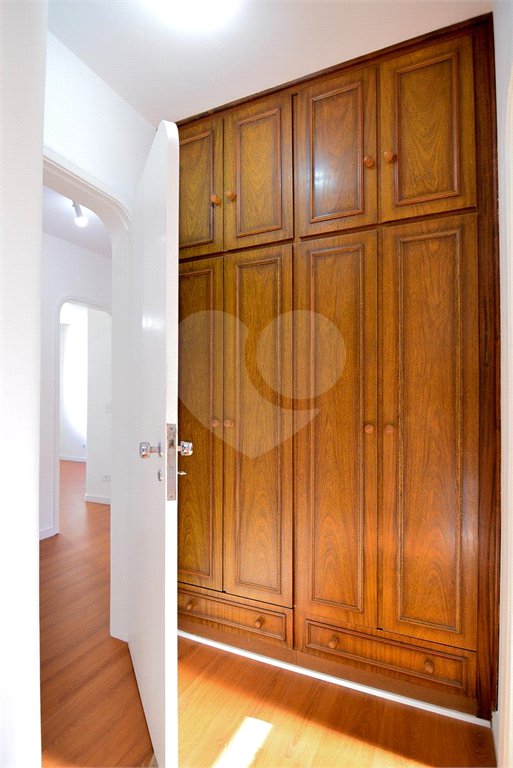 Apartamento à venda com 4 quartos, sendo 2 suítes,  em Brooklin Paulista, São Paulo, SP