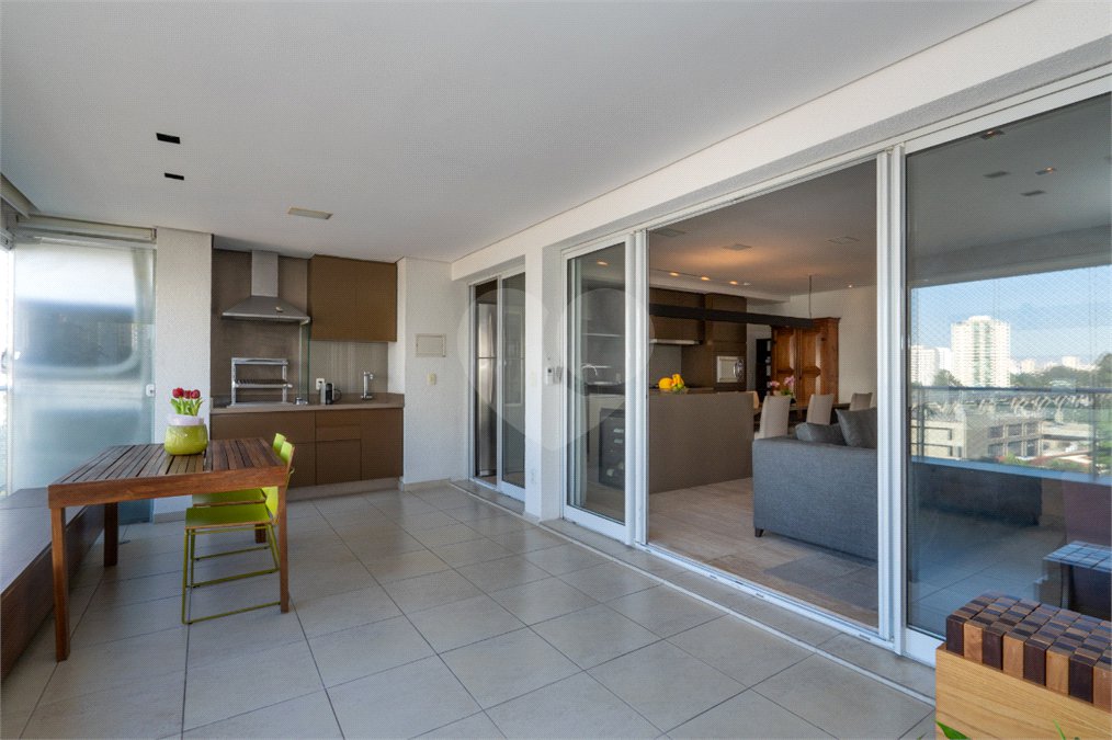 Apartamento à venda com 2 suítes em Brooklin, São Paulo, SP