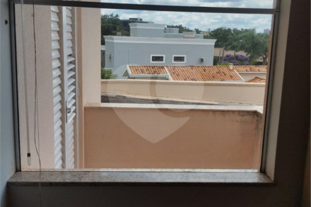 Sobrado à venda com 4 quartos, sendo 3 suítes, em Altos do Jaraguá, Araraquara, SP