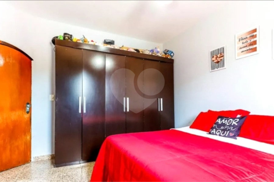 Sobrado à venda com 3 quartos, sendo 1 suíte, em Parque Edu Chaves, São Paulo, SP