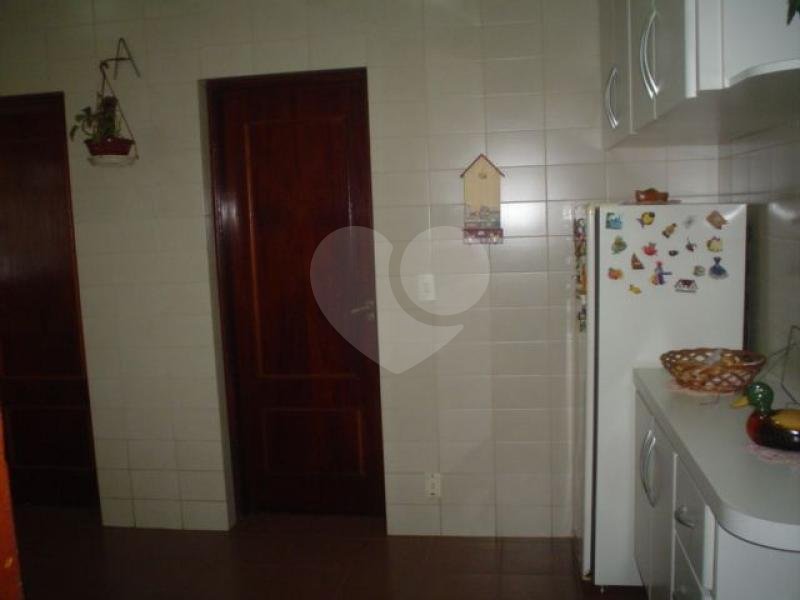 Sobrado à venda com 4 quartos, sendo 3 suítes, em Jardim São Bento, São Paulo, SP
