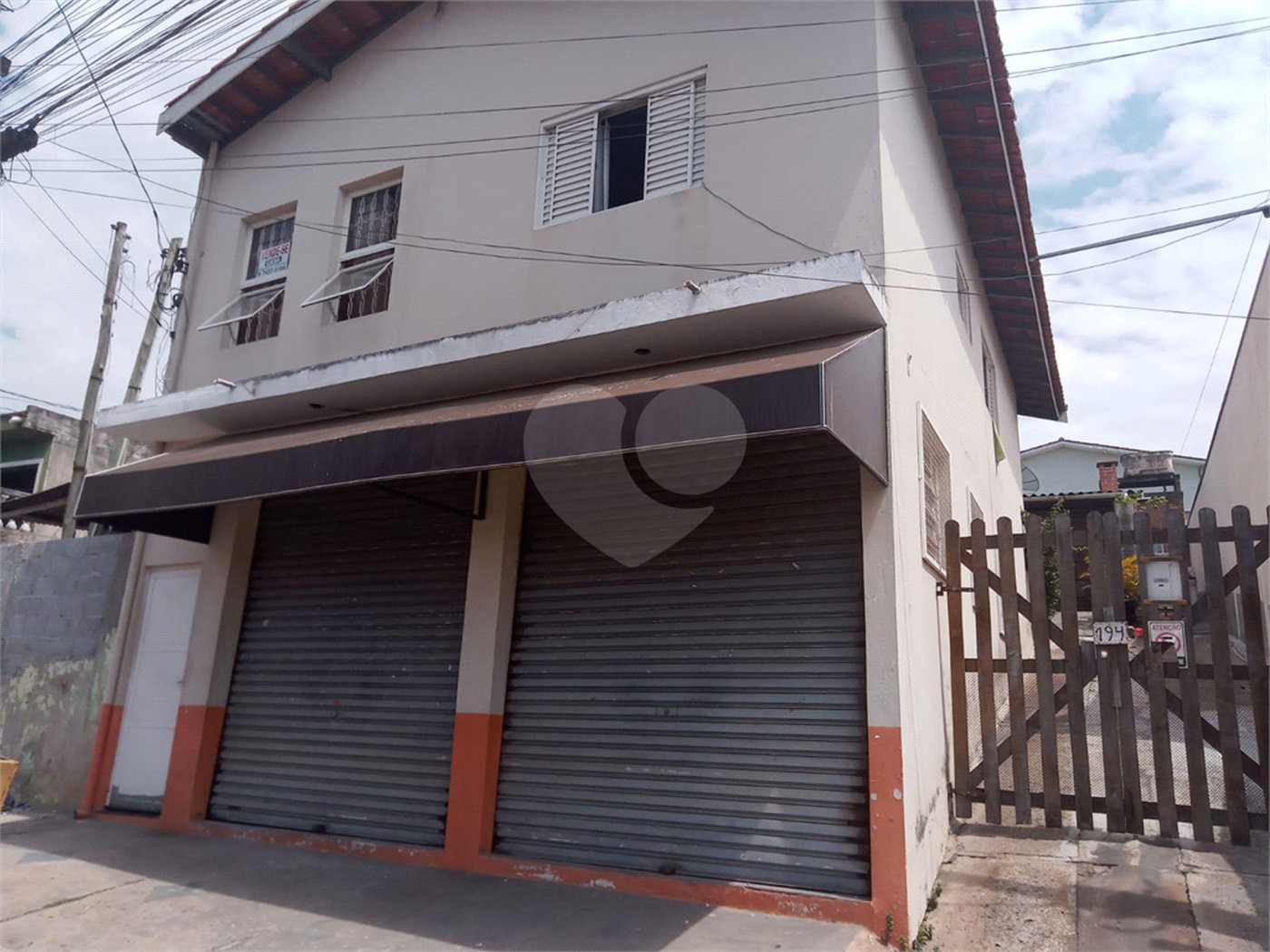 Casa à venda com 2 quartos, sendo 1 suíte, no Centro, Bom Jesus dos Perdões, SP