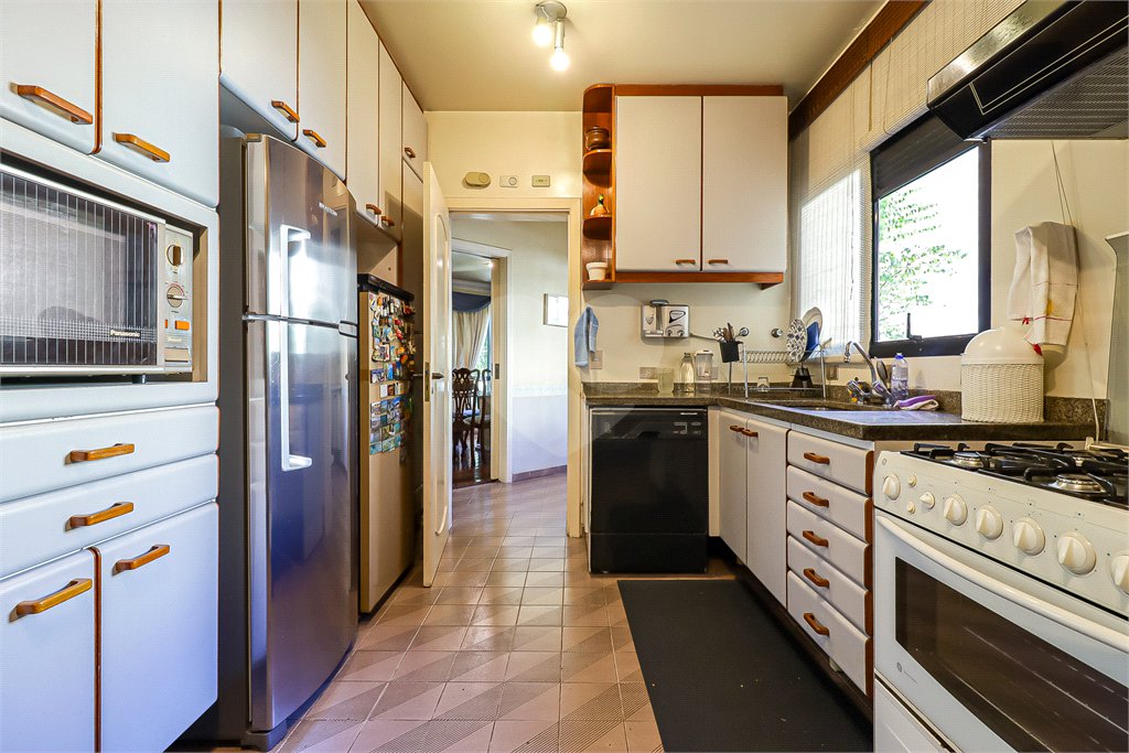 Apartamento à venda ou para alugar com 4 suítes em Jardim Vitória Régia, São Paulo, SP