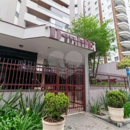 Apartamento à venda com 3 quartos, sendo 1 suíte, em Vila Hamburguesa, São Paulo, SP