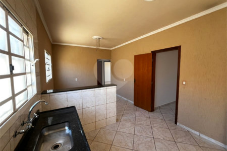Casa à venda com 3 quartos, sendo 1 suíte, em Jardim Fogaça, Itapetininga, SP