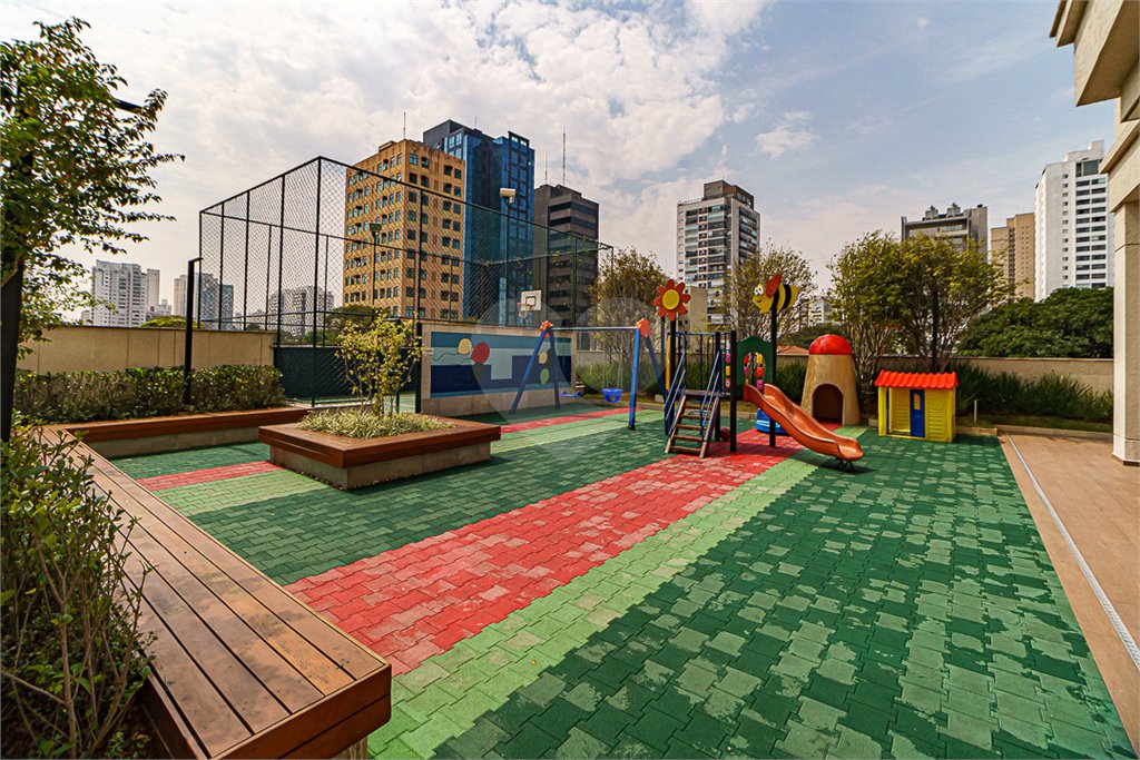 Apartamento à venda com 3 suítes em Brooklin, São Paulo, SP