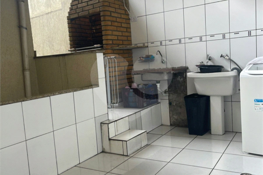 Casa à venda com 3 quartos, sendo 1 suíte, em Vila Leonor, São Paulo, SP