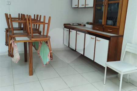 Sobrado à venda com 2 quartos, sendo 1 suíte,  em Jardim São Pedro, Mogi das Cruzes, SP
