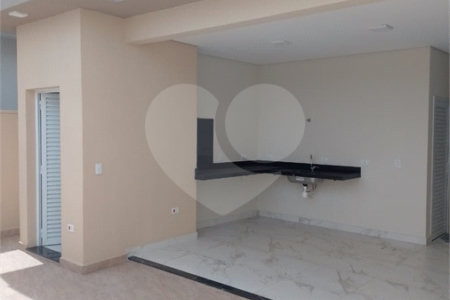 Casa à venda com 3 suítes no condomínio Lagos D'icaraí, Salto - SP