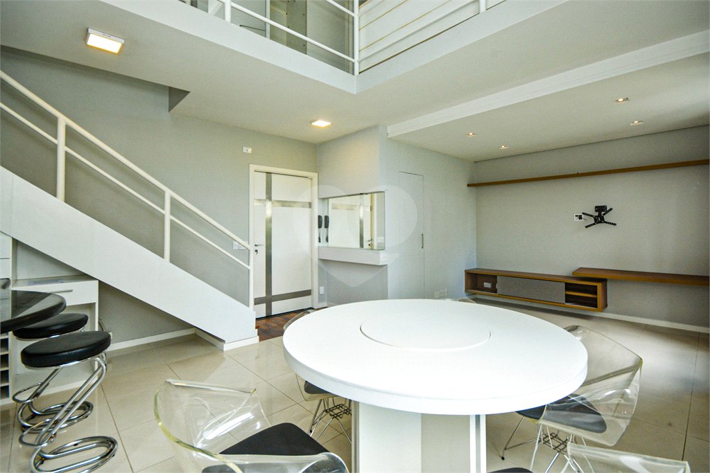 Casa para alugar com 1 suíte no condomínio Openhouse Loft Panamby, São Paulo - SP